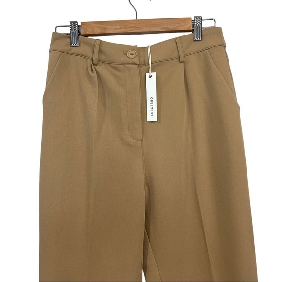 NWT Crescent High Waisted Tan Pants Size Medium - Picture 2 of 7